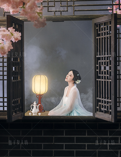 《醉花荫》