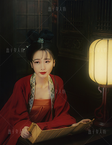 《灯宵影》