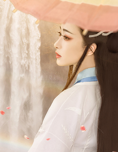 《白灵》