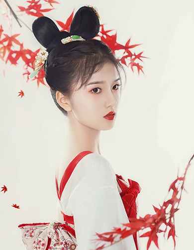 《乐嫣》